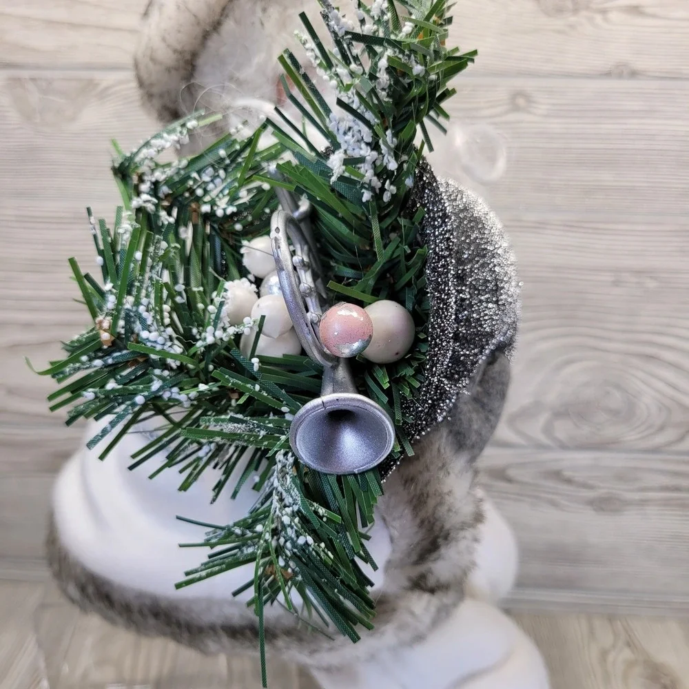 Dennis Basso‎ Home Sitting Santa Christmas Winter White Woodland Rustic Faux Fur